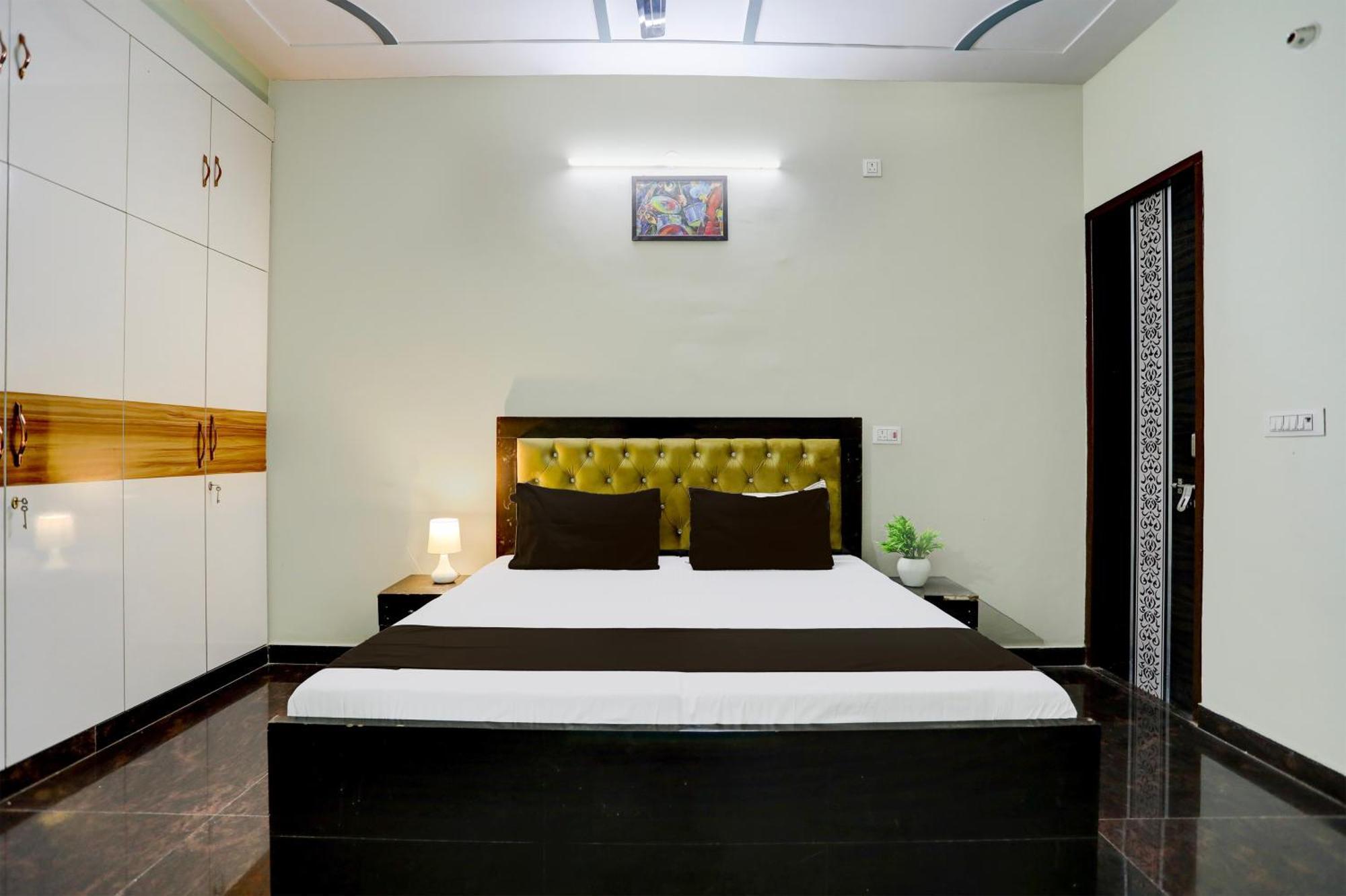 Hotel O Grand Epic Inn Нойда Экстерьер фото
